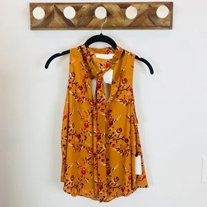 ASTR Floral Top- NWT